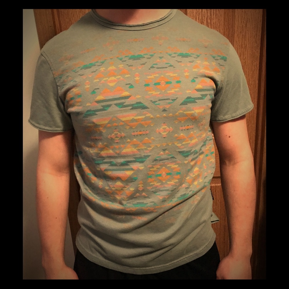 Men’s tee shirt!